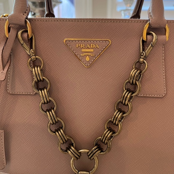 PRADA BAG ❤️ - Picture 16 of 16